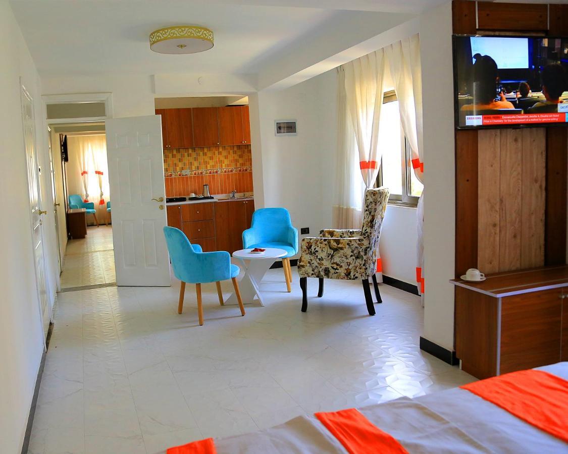 Abat Guest House Addis Ababa Exterior photo